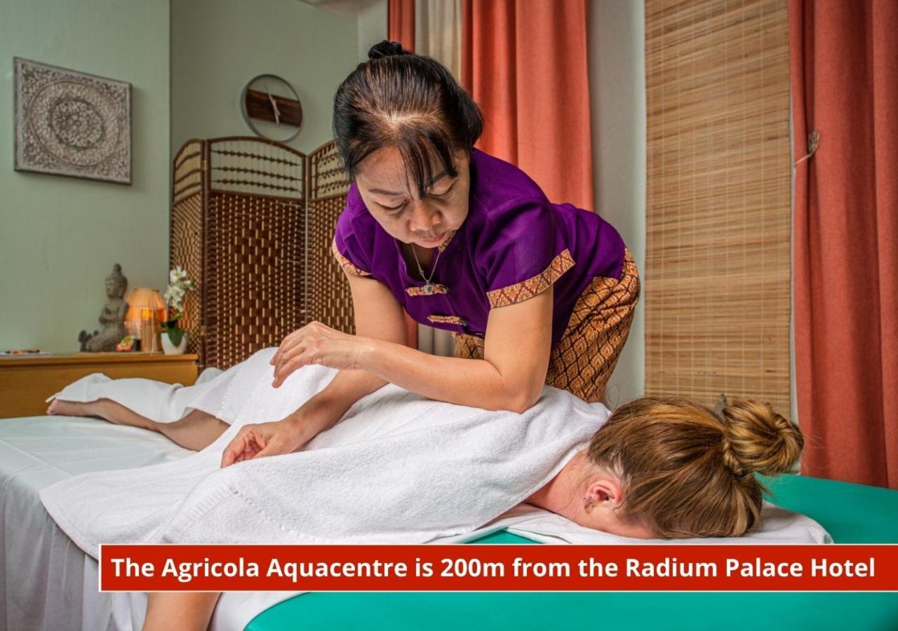 Hotel Radium Palace ยาคีมอฟ ภายนอก รูปภาพ